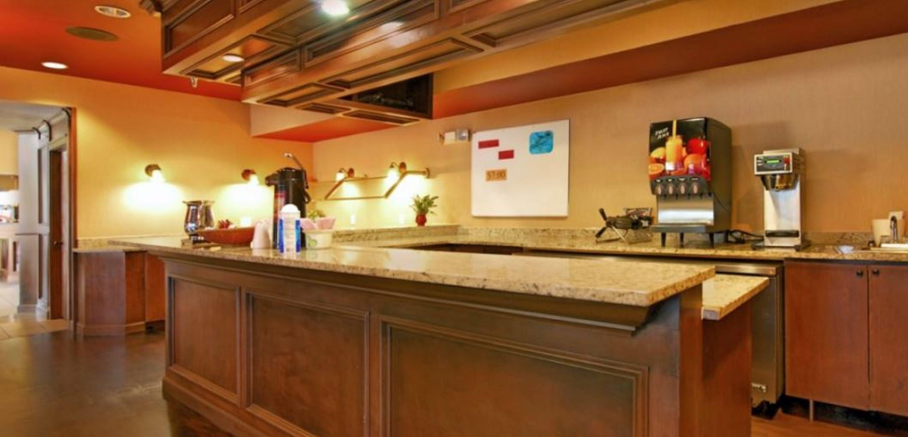 Quality Inn & Suites Denver Airport - Gateway Park Aurora Dış mekan fotoğraf