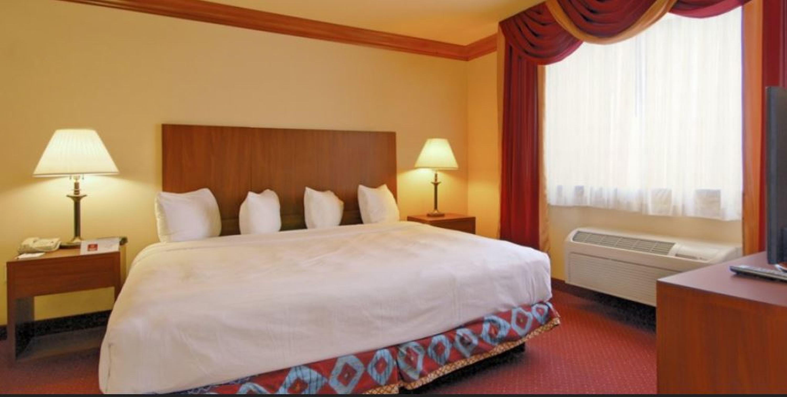 Quality Inn & Suites Denver Airport - Gateway Park Aurora Dış mekan fotoğraf
