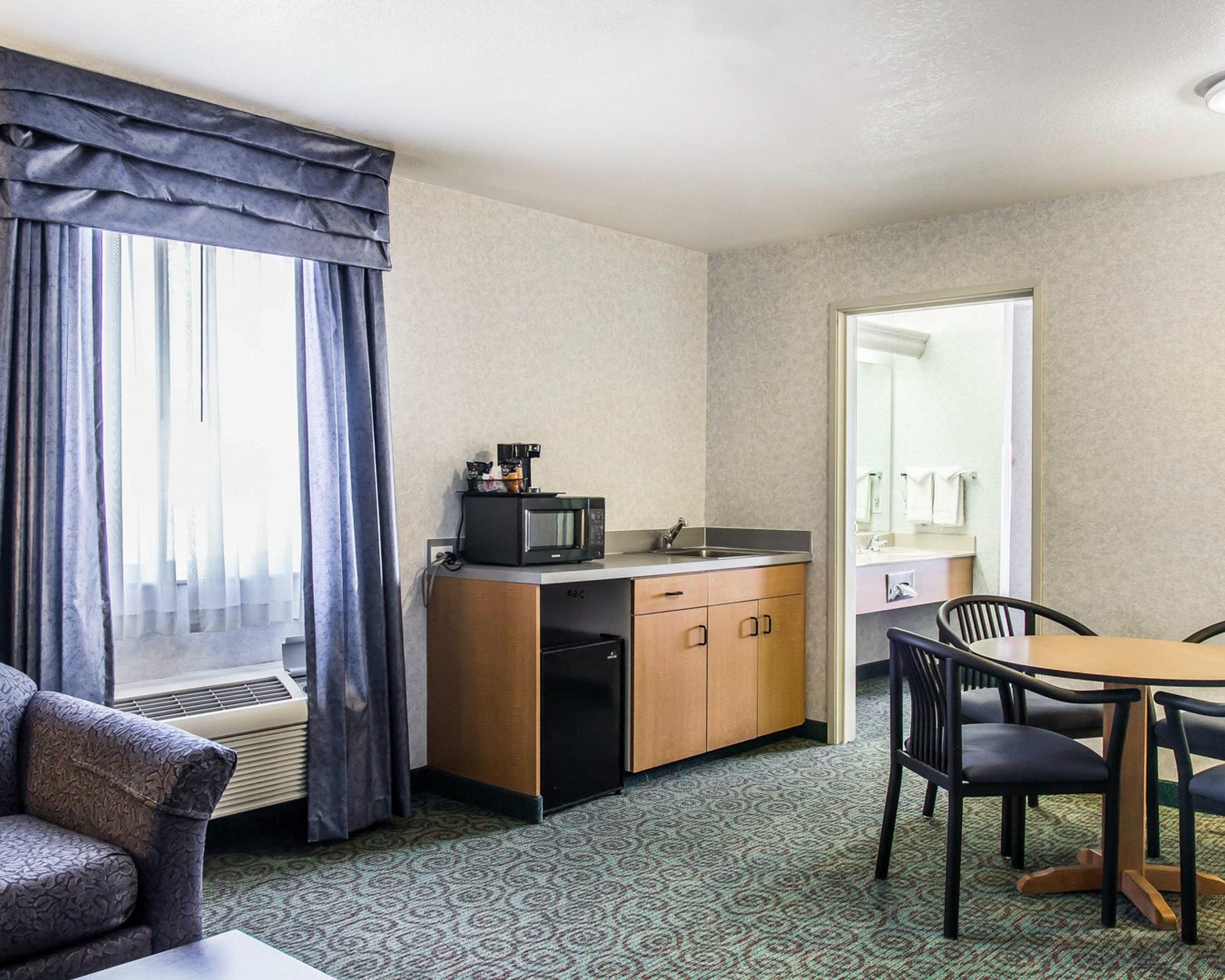 Quality Inn & Suites Denver Airport - Gateway Park Aurora Dış mekan fotoğraf