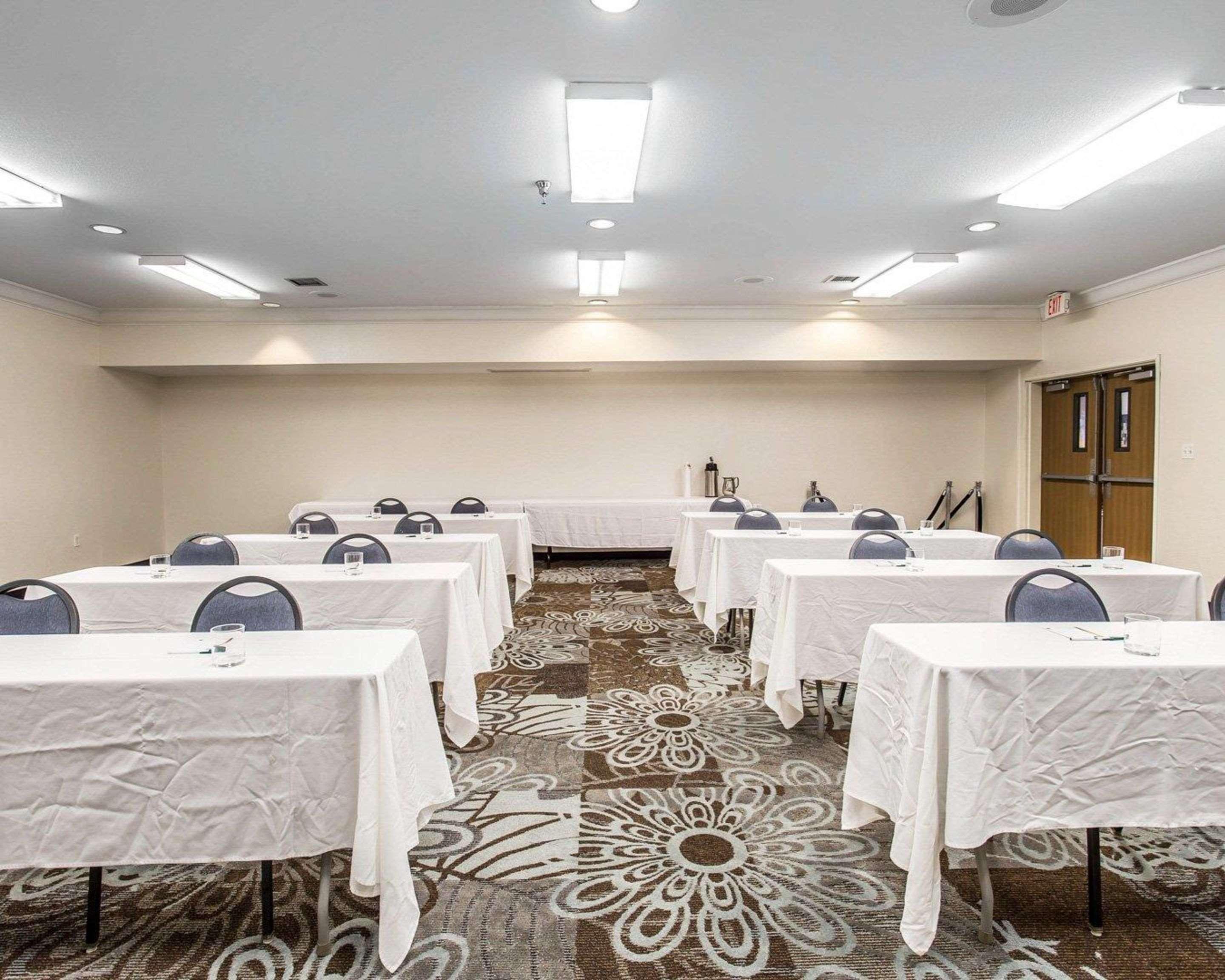 Quality Inn & Suites Denver Airport - Gateway Park Aurora Dış mekan fotoğraf