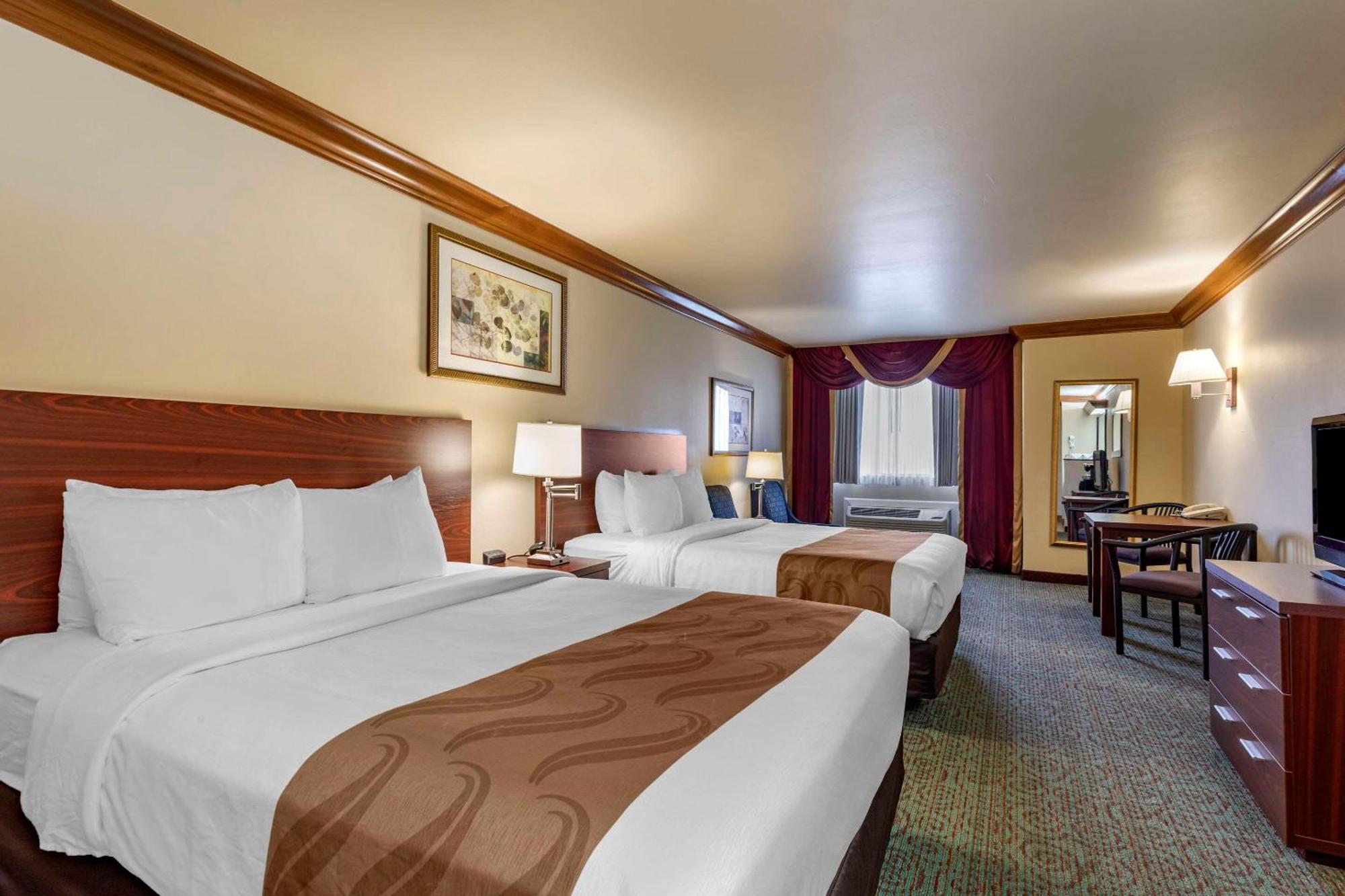 Quality Inn & Suites Denver Airport - Gateway Park Aurora Dış mekan fotoğraf