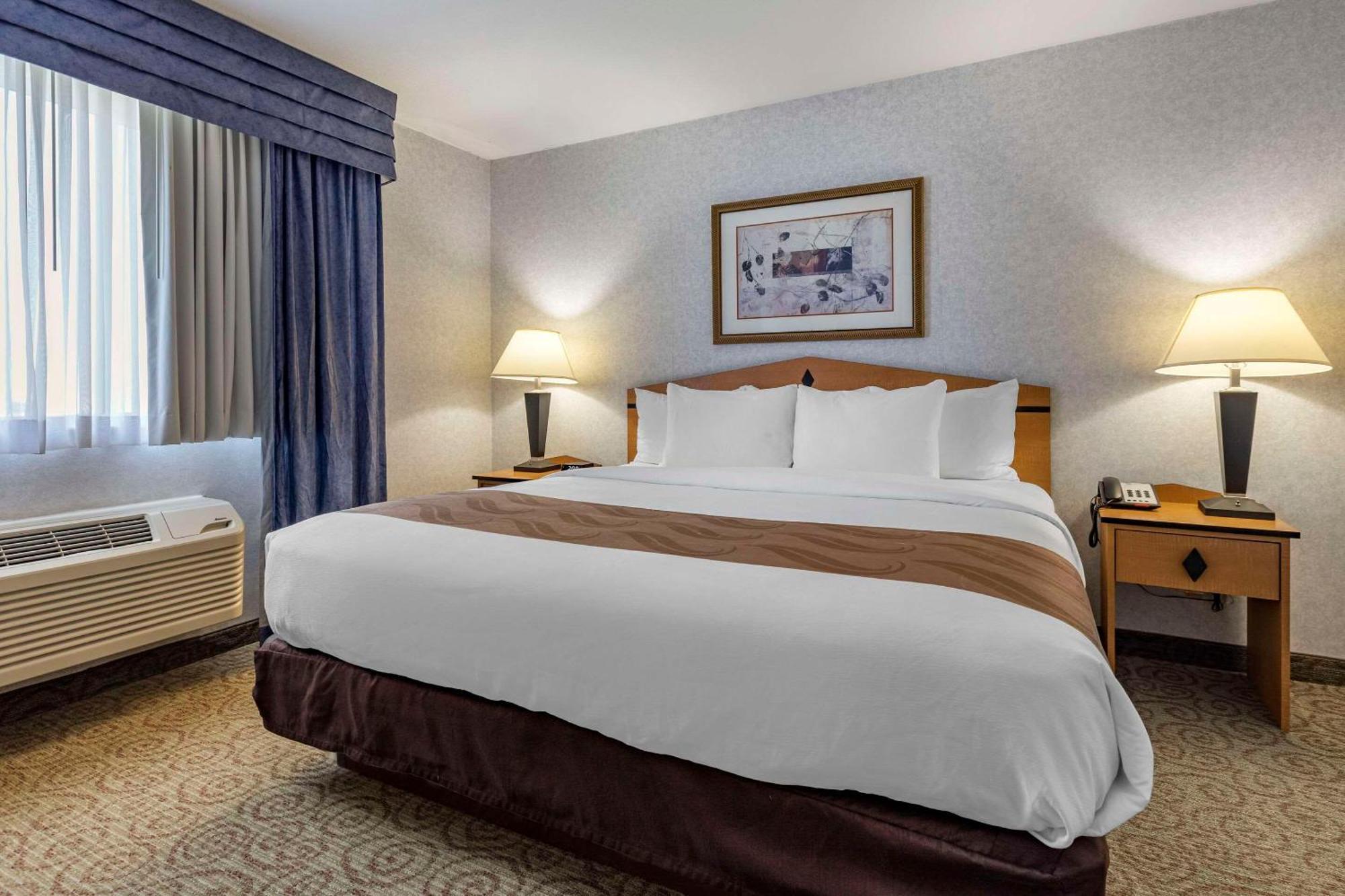 Quality Inn & Suites Denver Airport - Gateway Park Aurora Dış mekan fotoğraf
