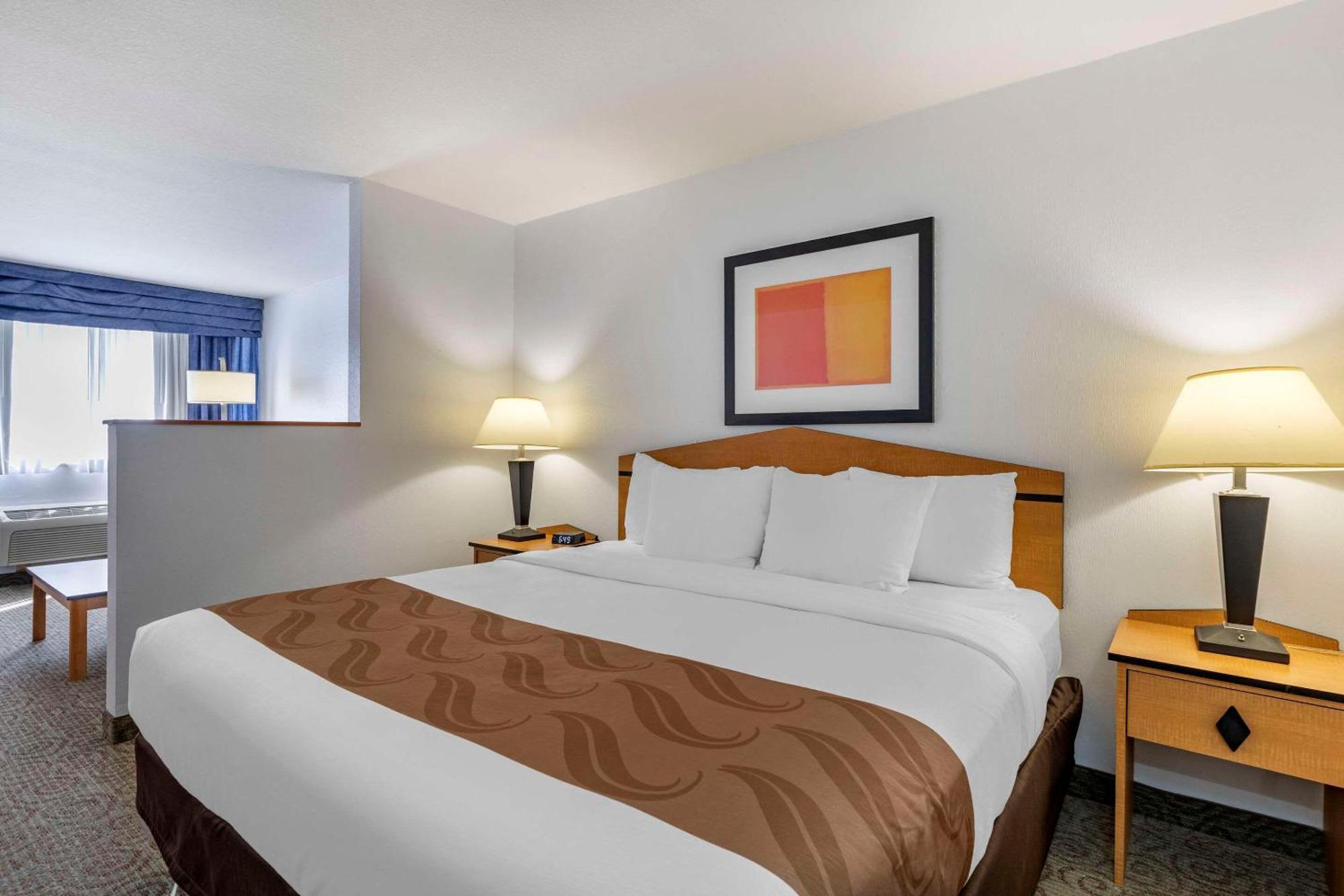 Quality Inn & Suites Denver Airport - Gateway Park Aurora Dış mekan fotoğraf