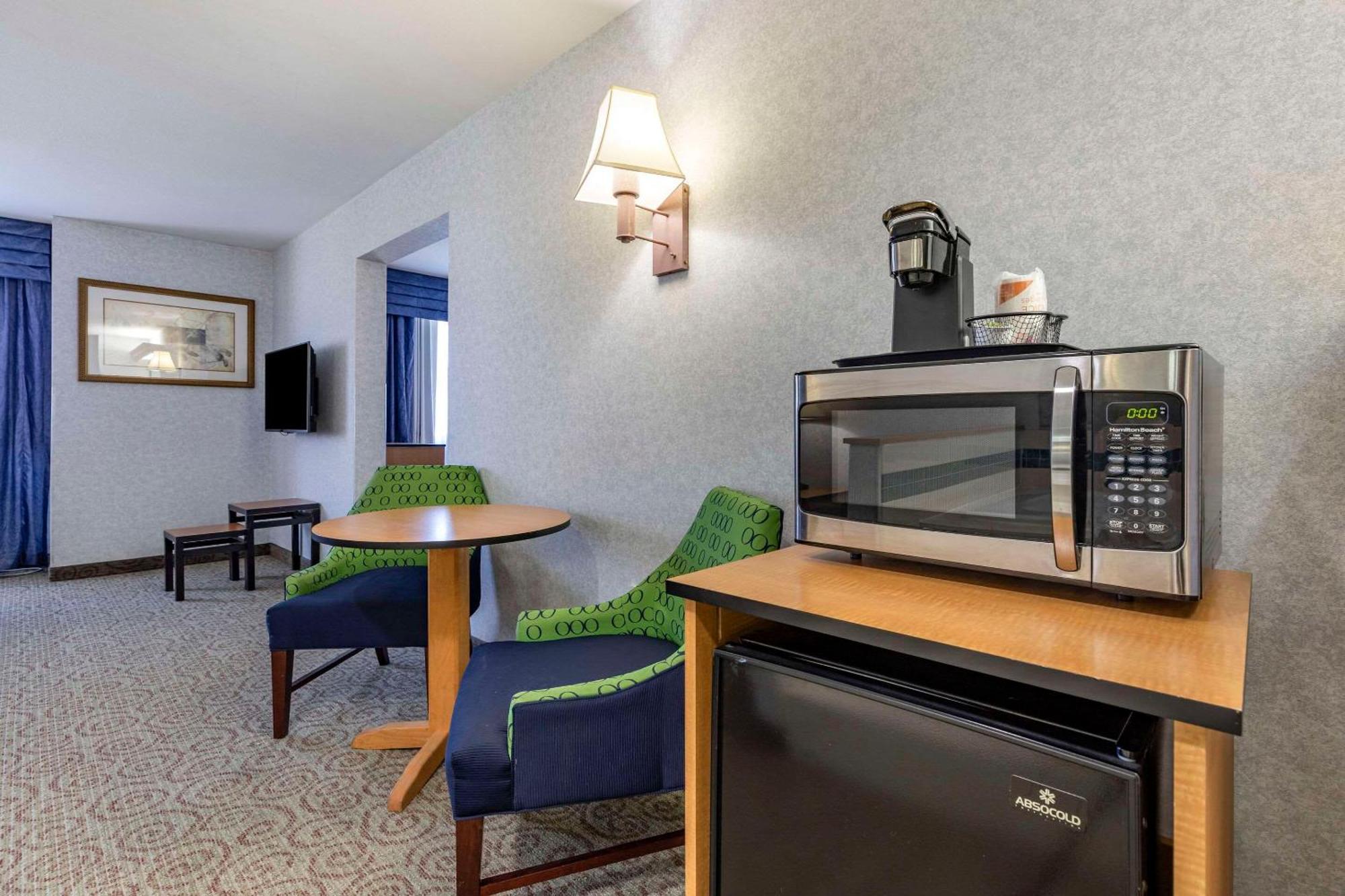 Quality Inn & Suites Denver Airport - Gateway Park Aurora Dış mekan fotoğraf
